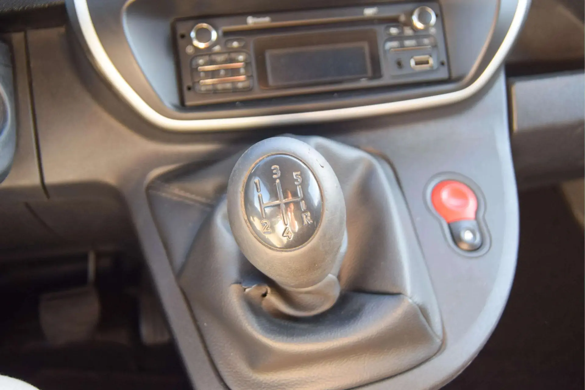 Renault Kangoo 24
