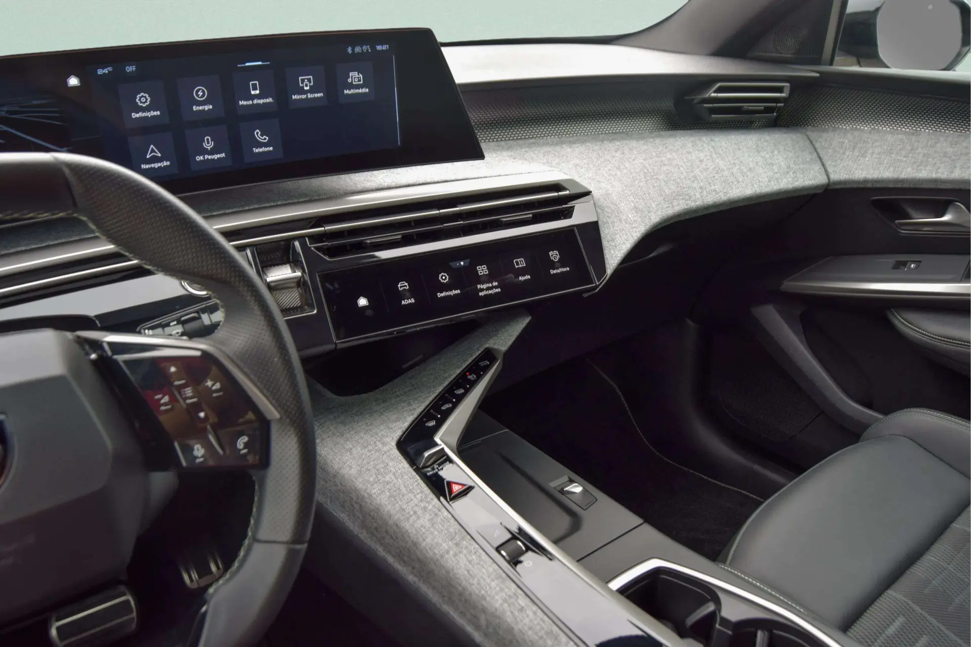 Peugeot E-3008 73 kWh GT 10