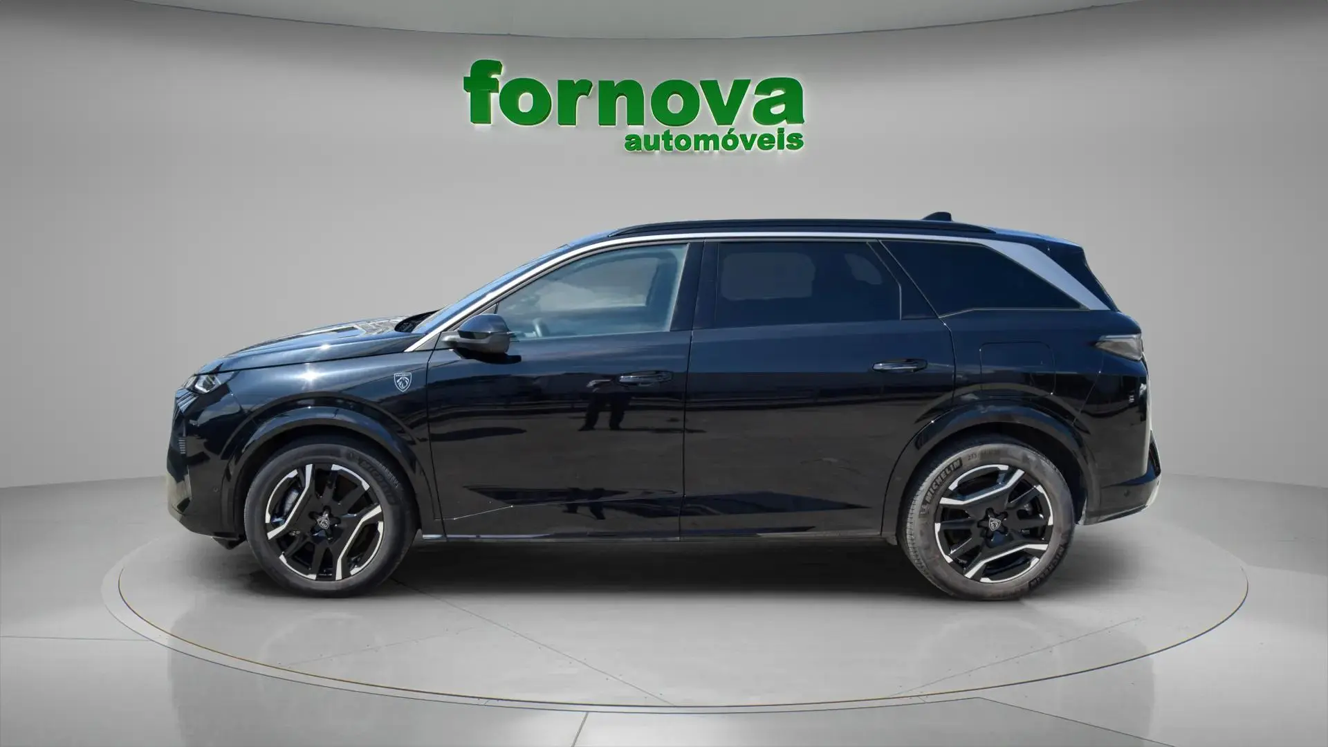 Peugeot E-5008 73 kWh GT 5