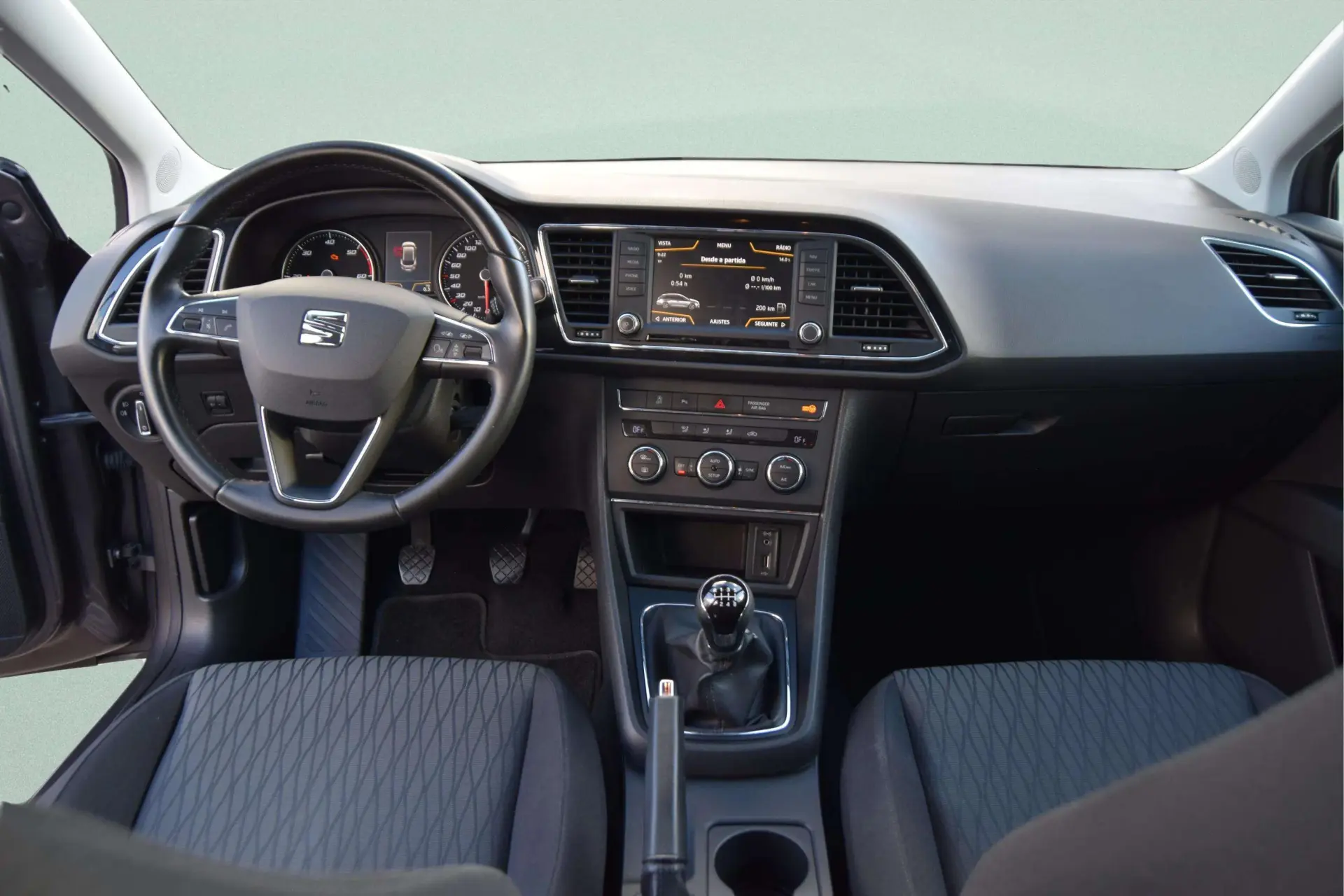 SEAT Leon ST 1.6 TDI Style Ecomotive 10
