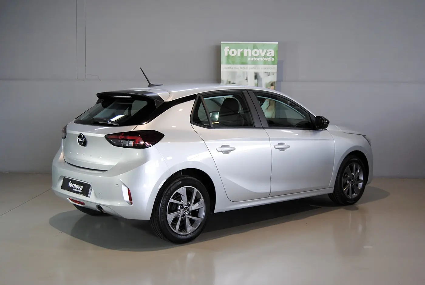 Opel Corsa 1.2 Edition 6