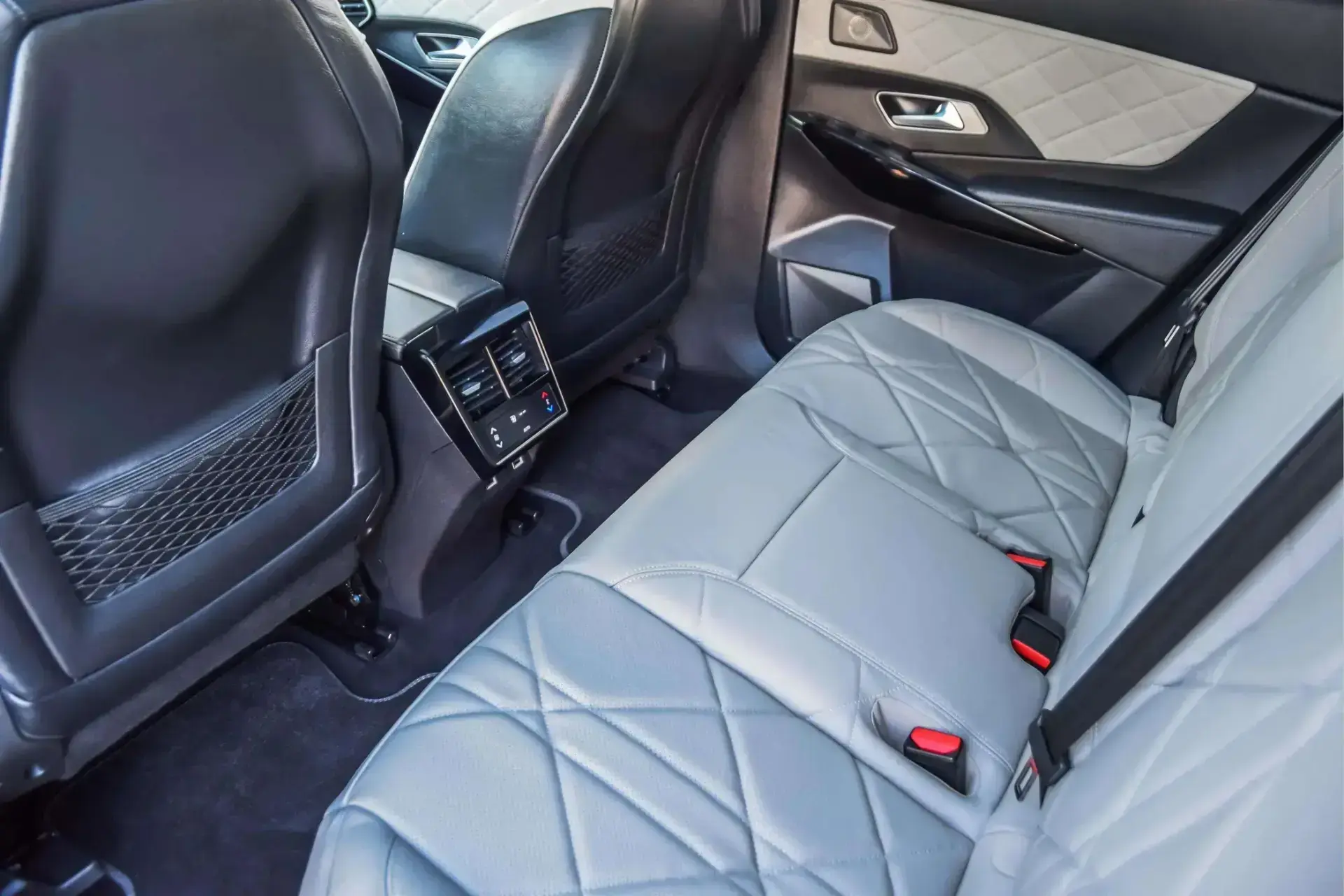 DS DS7 Crossback E-Tense 4x4 Opera 300cv 22