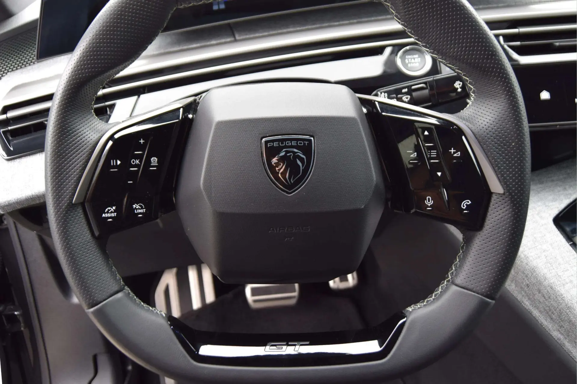 Peugeot E-3008 73 kWh GT 30