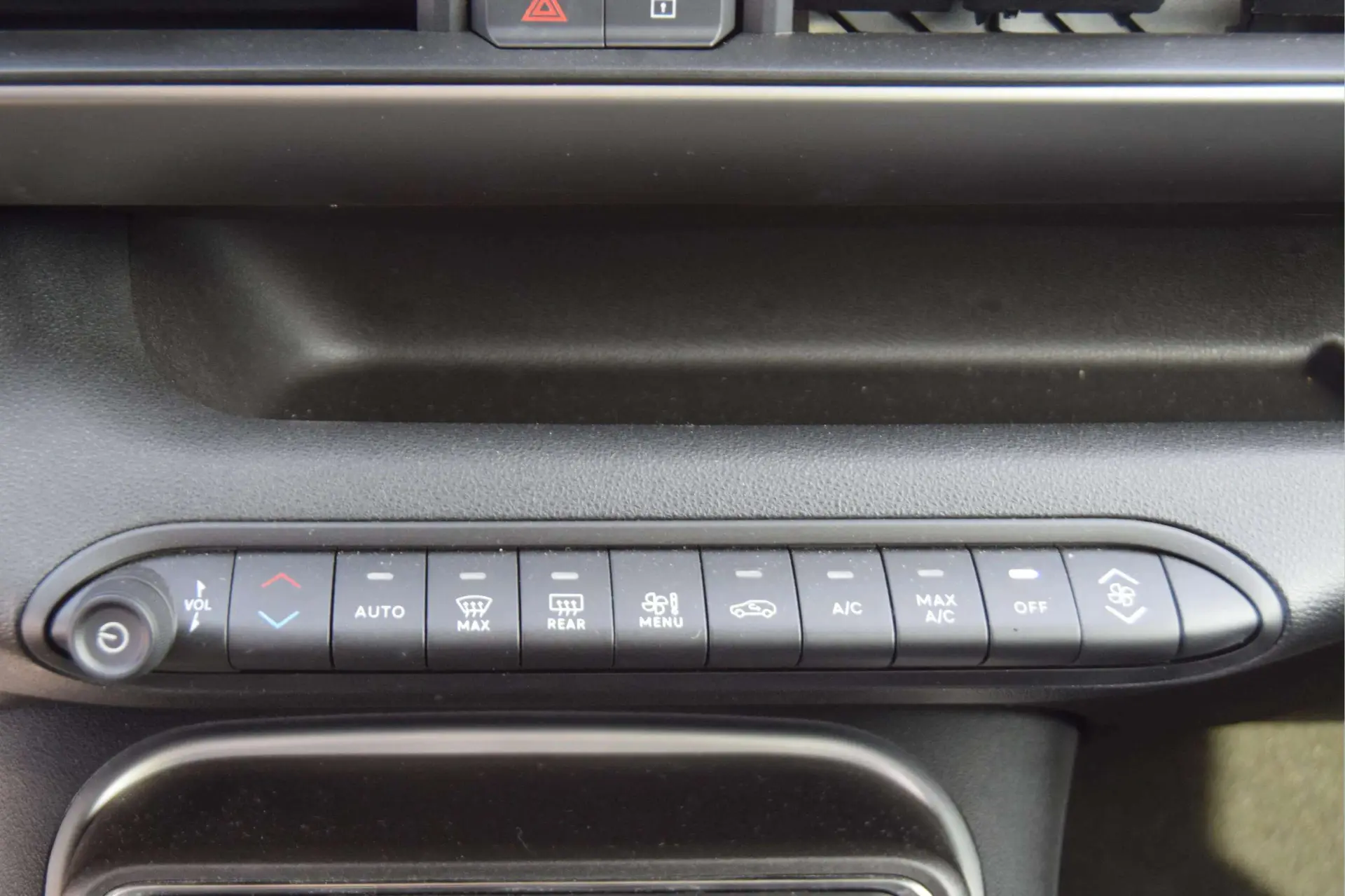 Jeep Avenger 54 kWh Summit 31