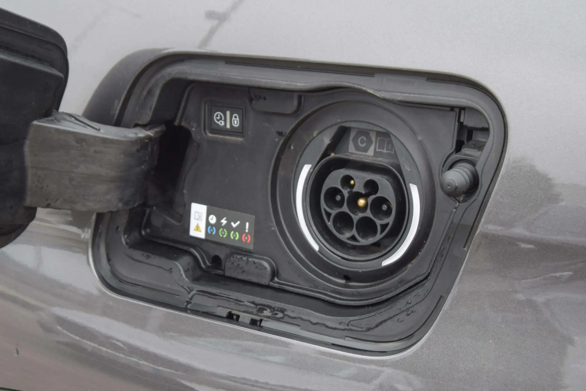 Peugeot 3008 1.6 Hybrid GT e-EAT8 33