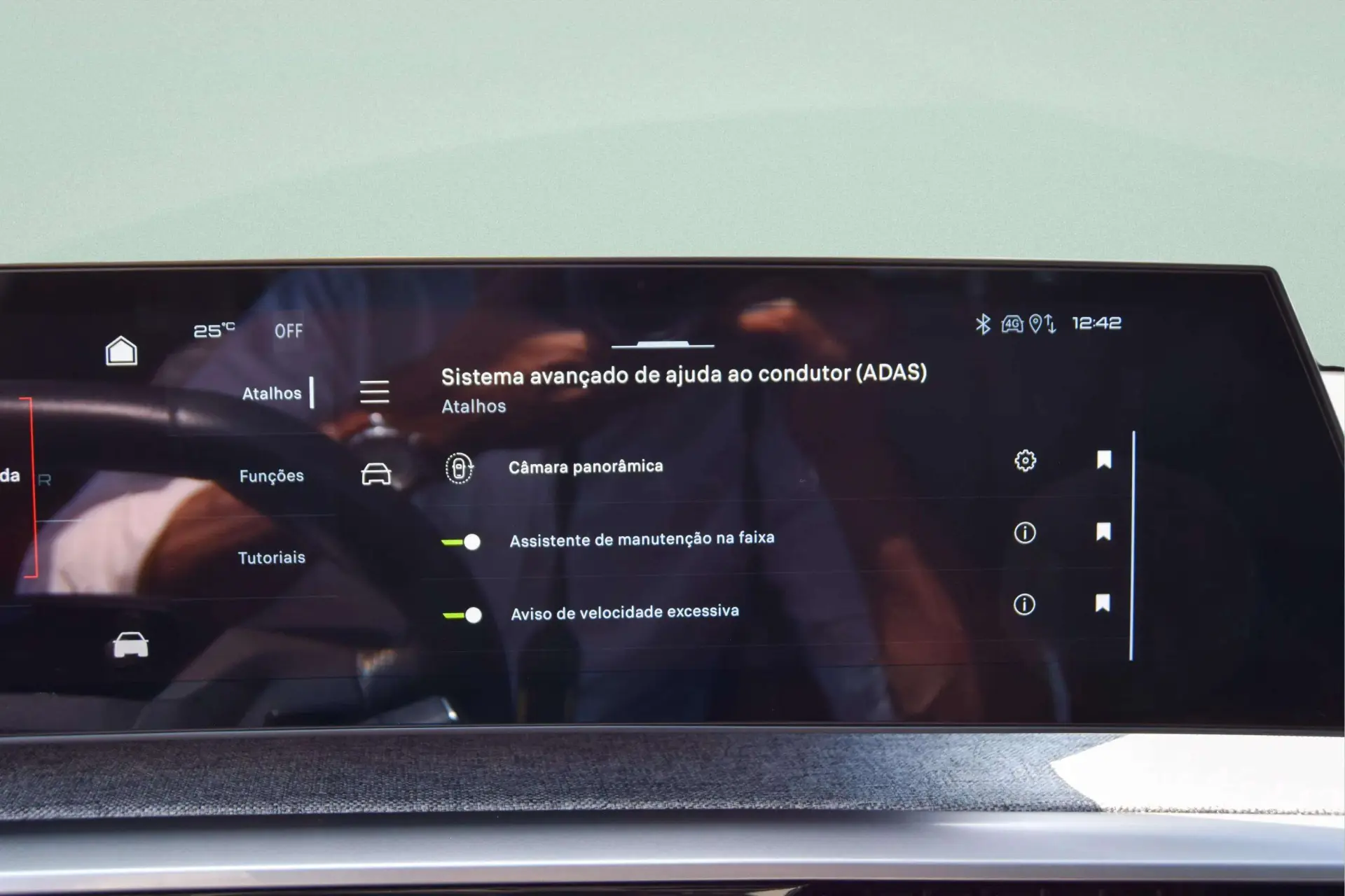 Peugeot E-5008 73 kWh GT 16