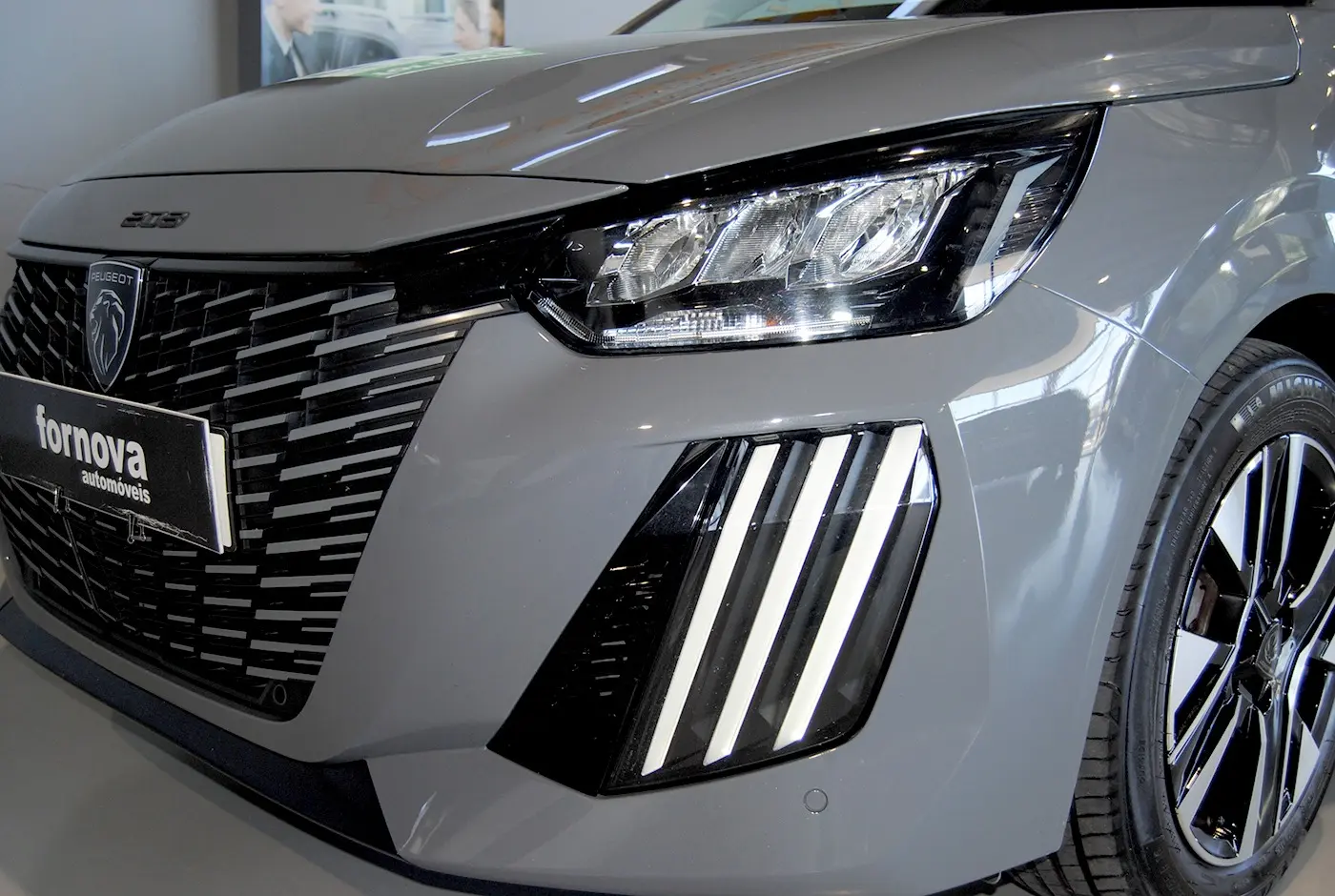 Peugeot 208 1.2 PureTech Allure Pack 12