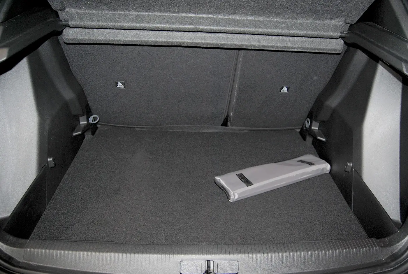 Peugeot 2008 1.2 Hybrid Allure e-DCS6 33