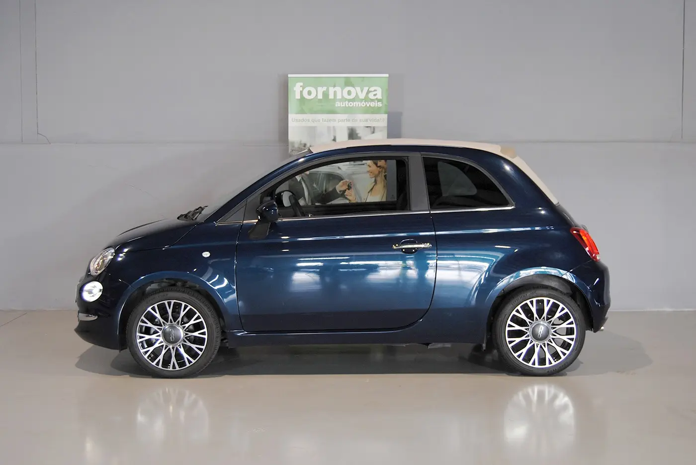 Fiat 500C 1.0 Hybrid Pack Style Plus 9