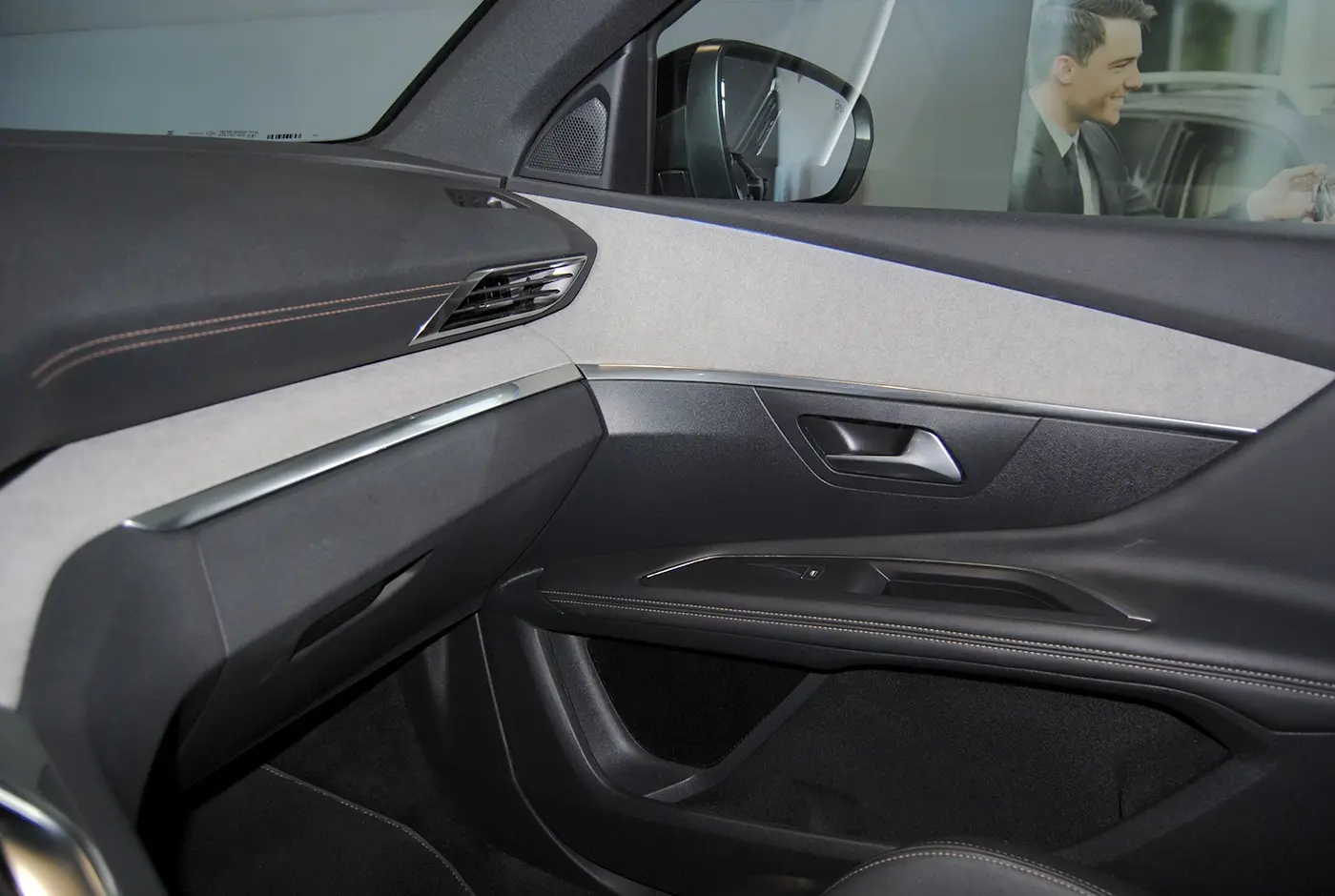 Peugeot 3008 1.6 Hybrid GT e-EAT8 42
