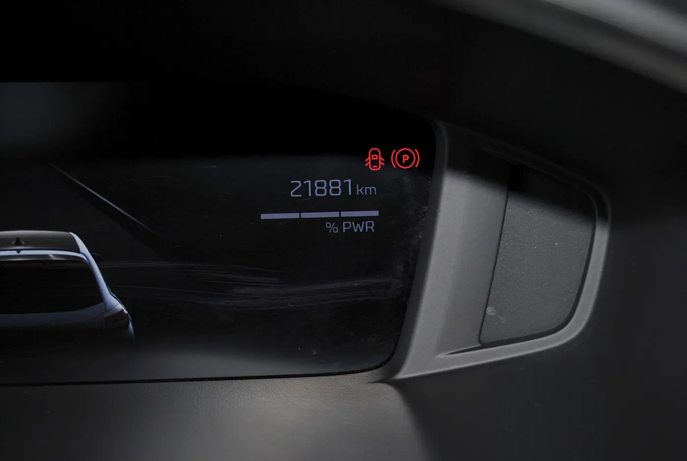 Peugeot 208 1.2 Hybrid Allure e-DCS6 28
