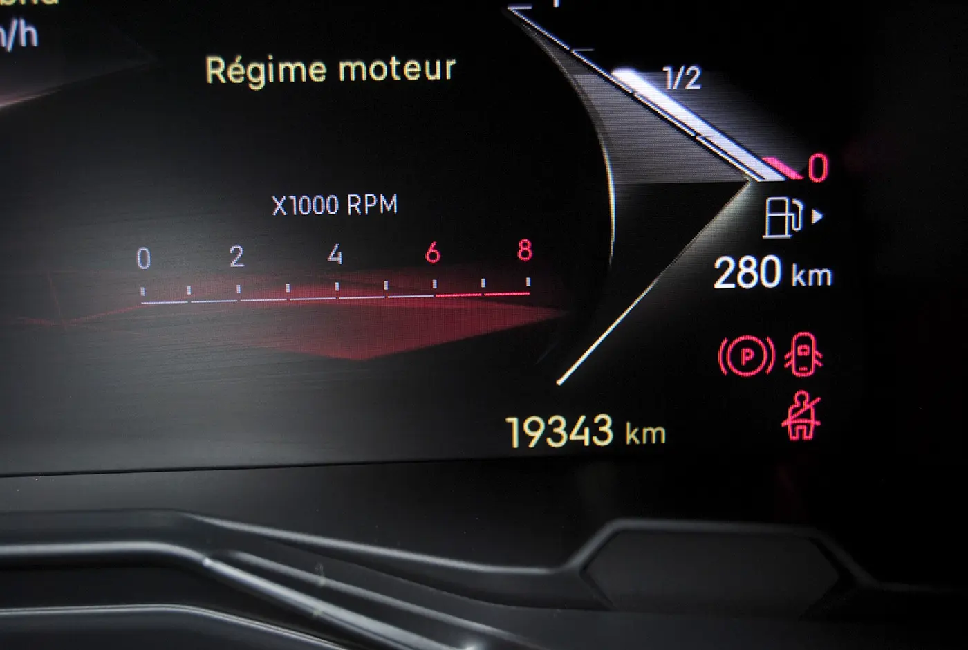 DS DS7 E-Tense Performance Line 17