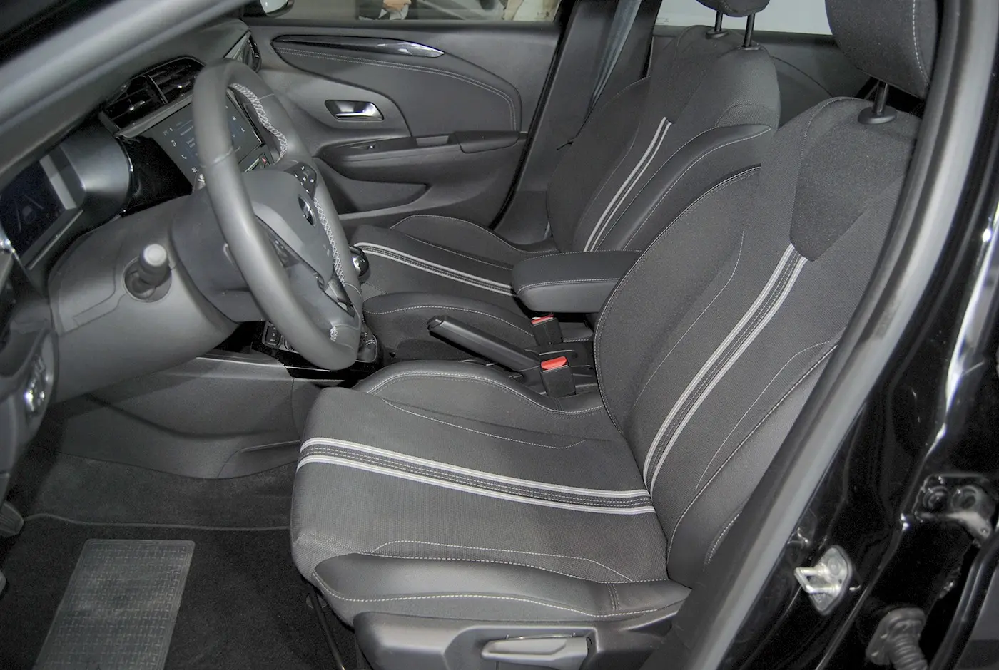 Opel Corsa 1.2 T GS 15