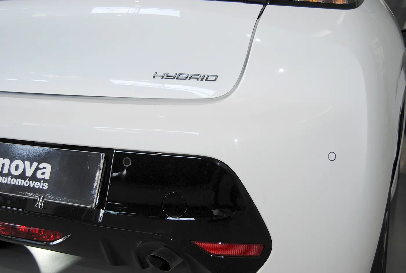Peugeot 208 1.2 Hybrid Allure e-DCS6 12