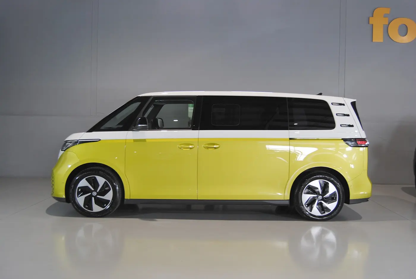 Volkswagen ID.Buzz 91 kWh Pro 10