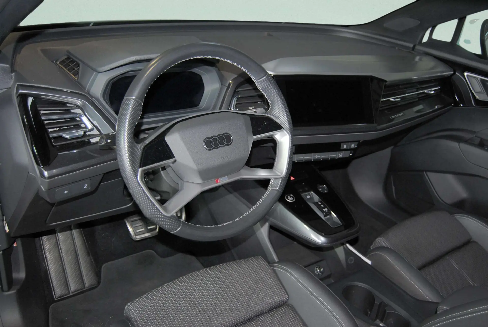 Audi Q4 Sportback e-tron 45 82 kWh SE S-Line Plus 16