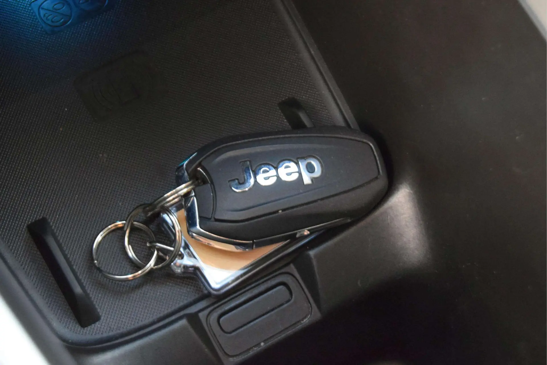 Jeep Avenger 54 kWh Summit 27