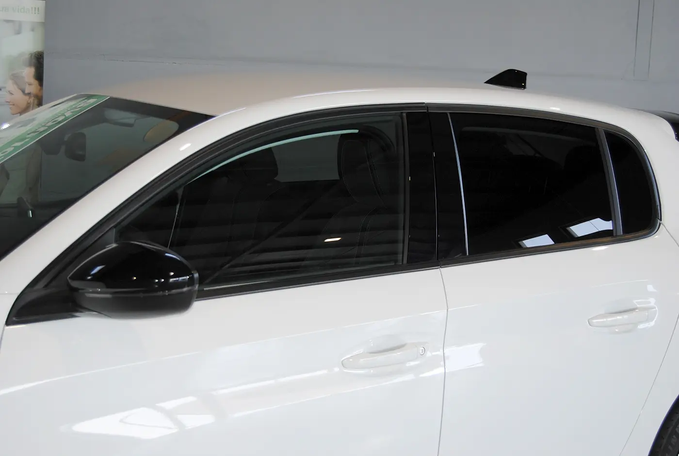 Peugeot 208 1.2 Hybrid Allure e-DCS6 10
