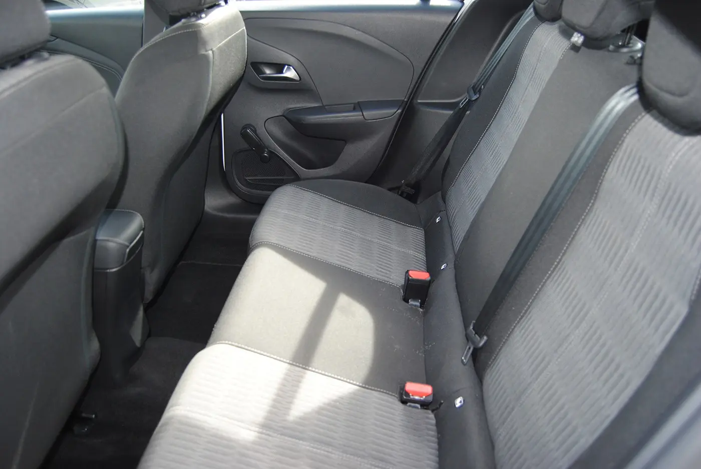 Opel Corsa 1.2 Business Edition 15