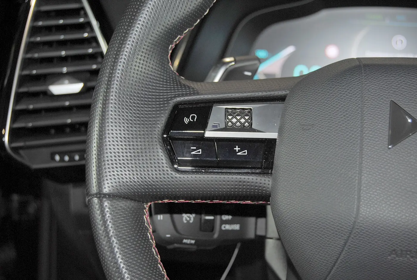 DS DS7 E-Tense Performance Line EAT8 20