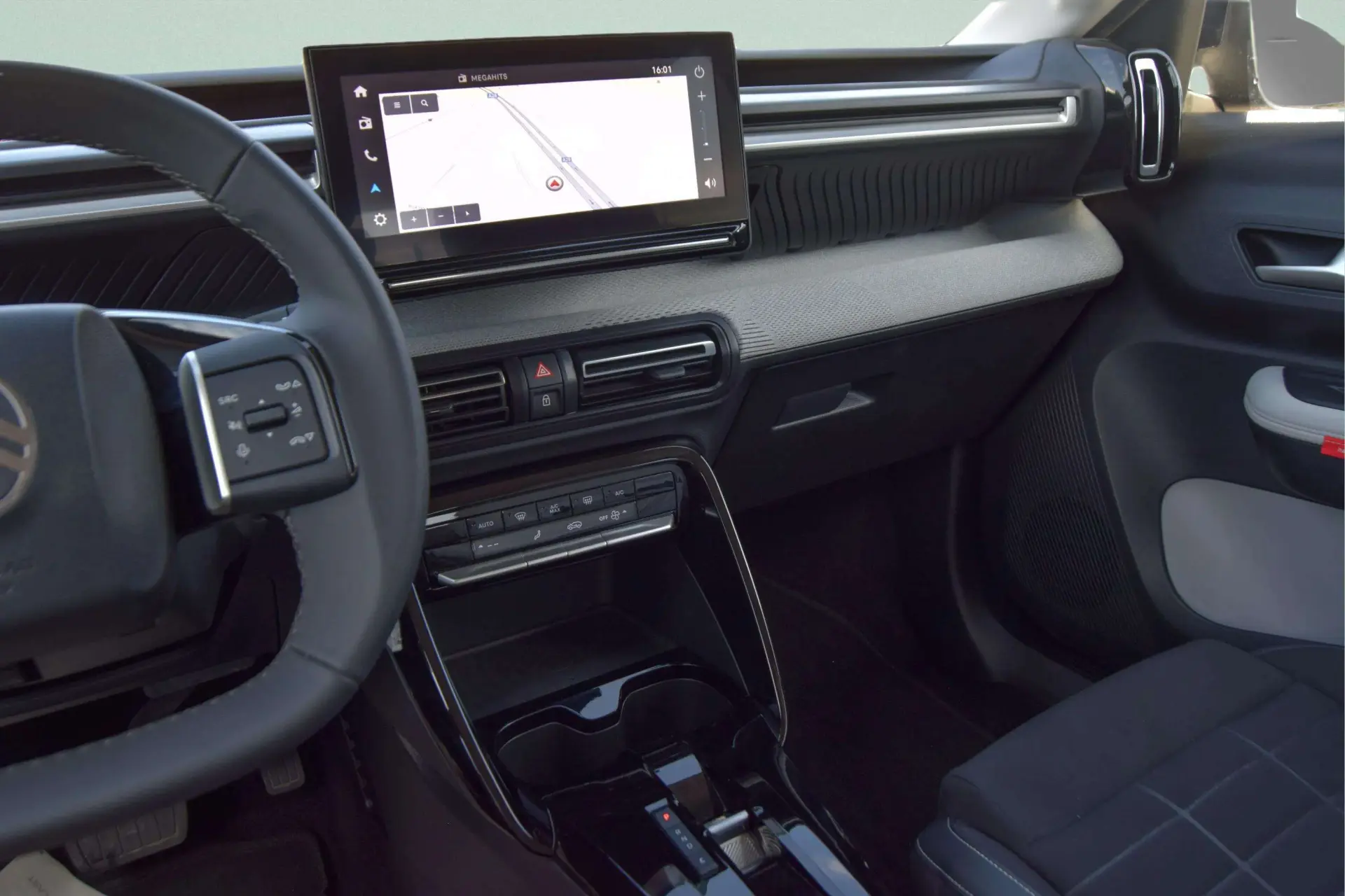 Citroen e-C3 44 kWh Autonomia Conforto Max 8