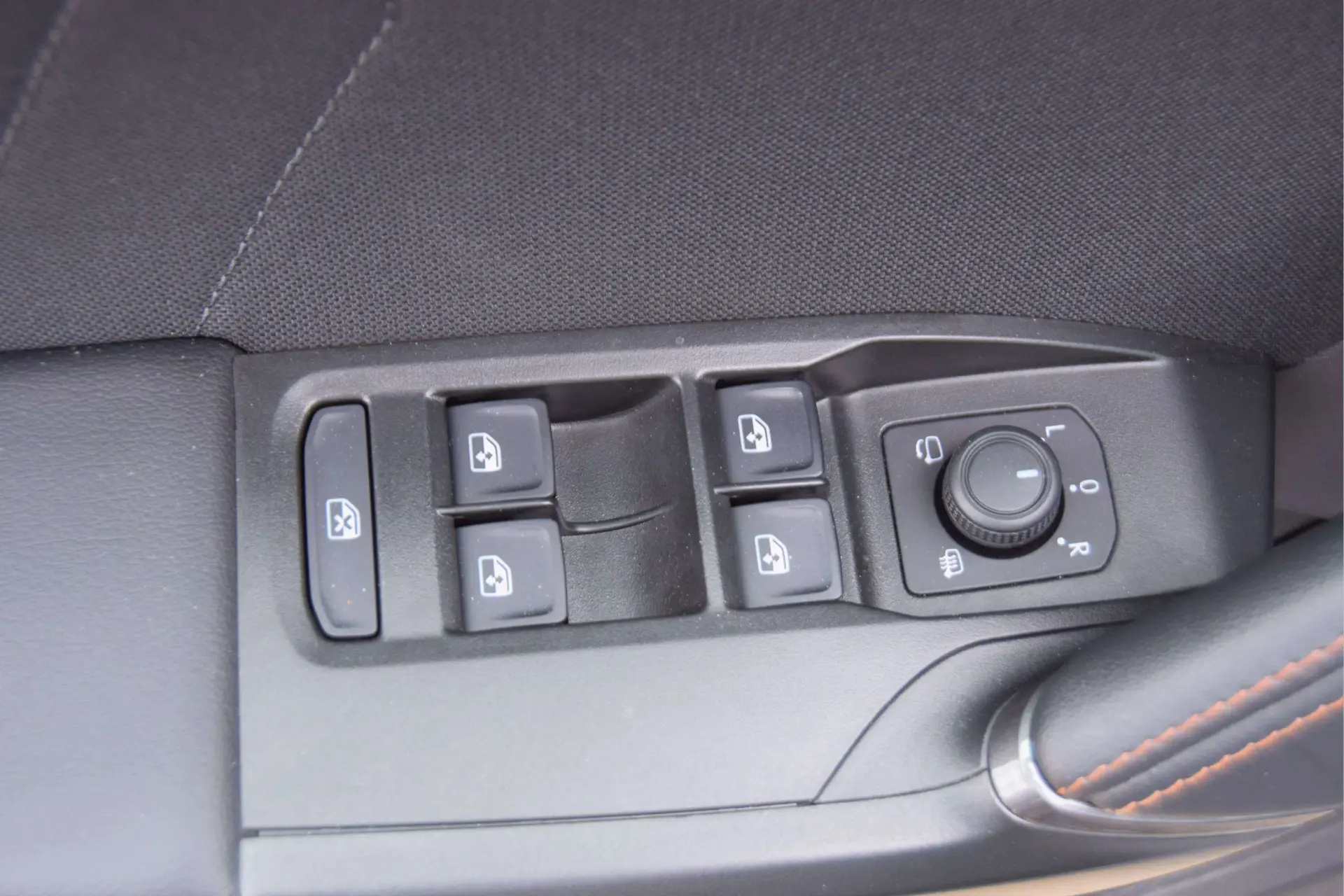 Cupra Leon ST 1.5 e-Hybrid DSG 31