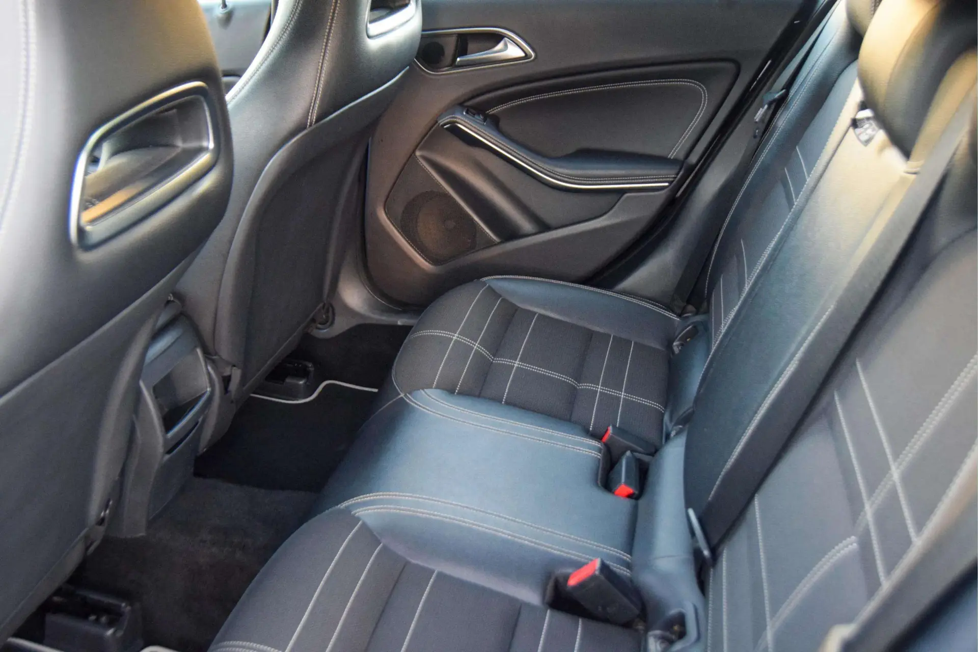 Mercedes-Benz A 180 180d Urban 20