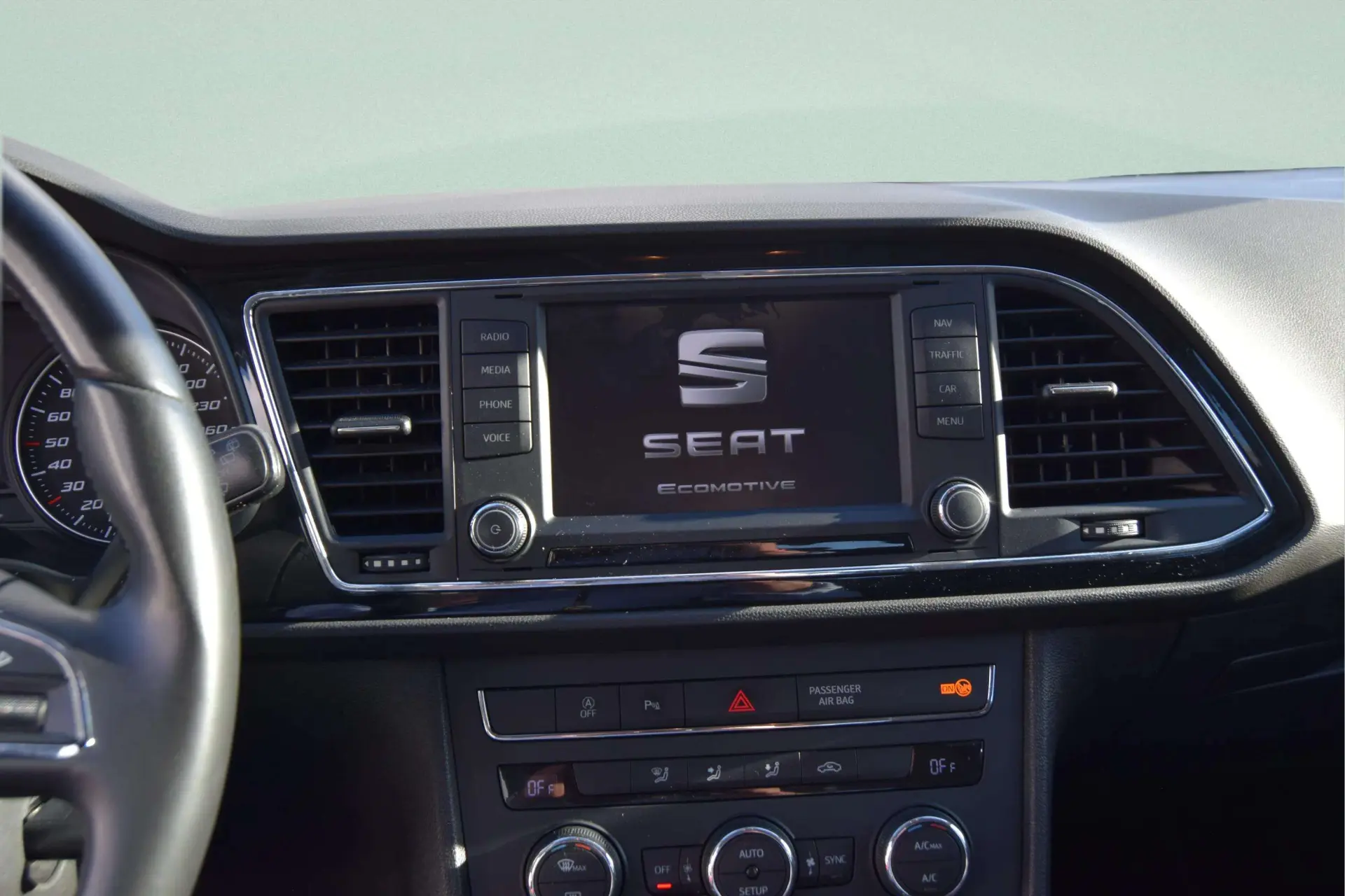 SEAT Leon ST 1.6 TDI Style Ecomotive 14