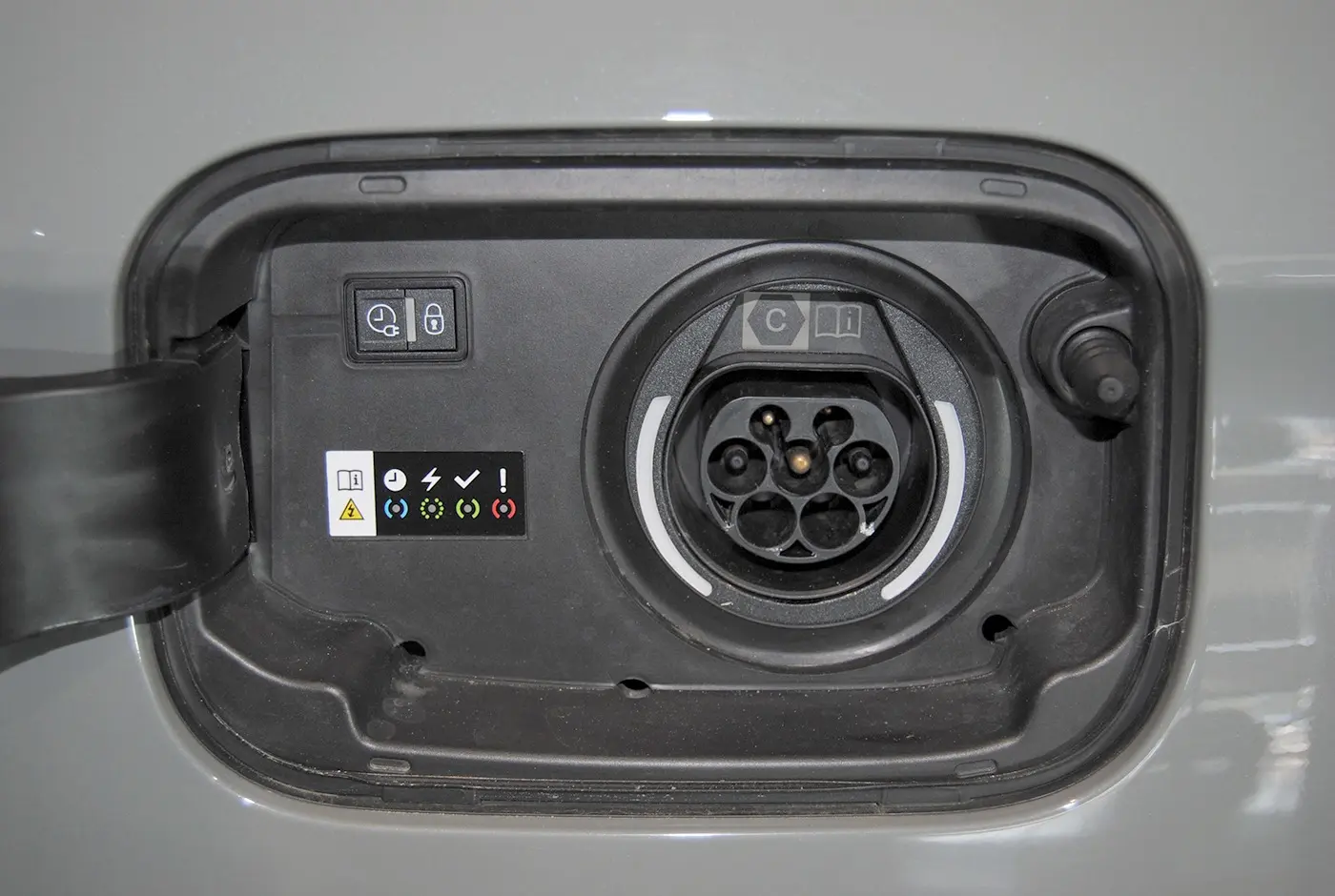 DS DS7 E-Tense Performance Line 13