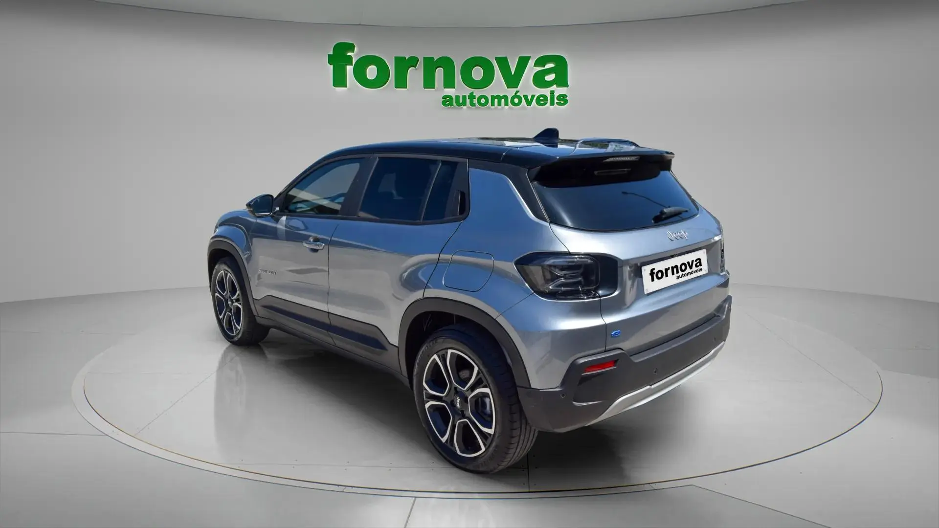 Jeep Avenger 54 kWh Summit 4