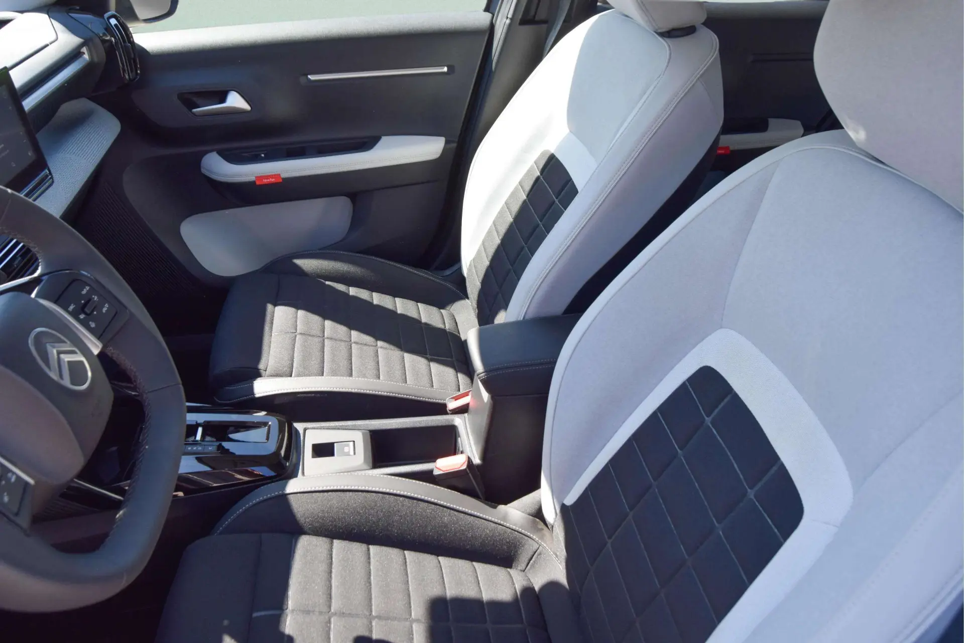 Citroen e-C3 44 kWh Autonomia Conforto Max 19