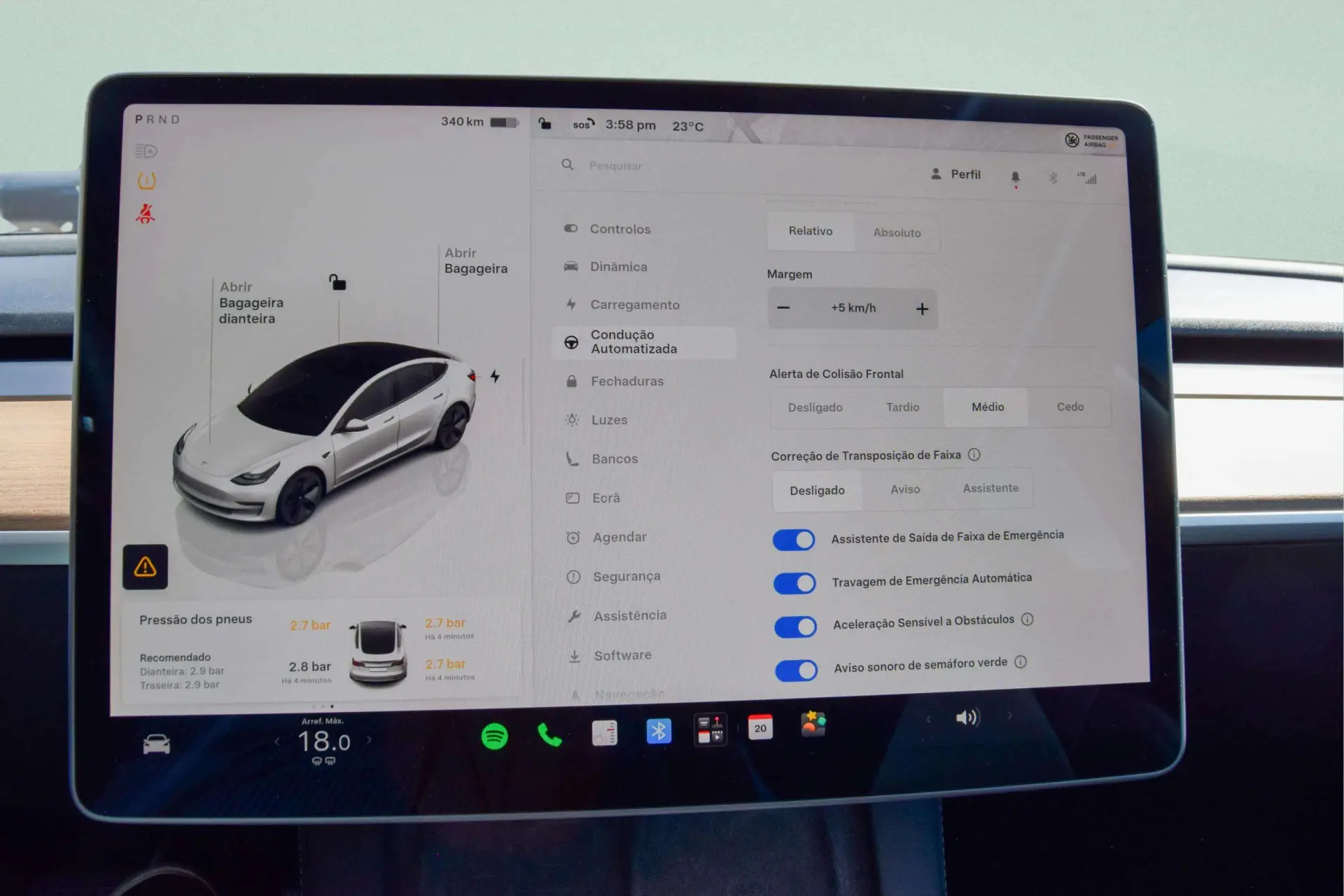 Tesla Model 3 Long-Range AWD Dual Motor 17