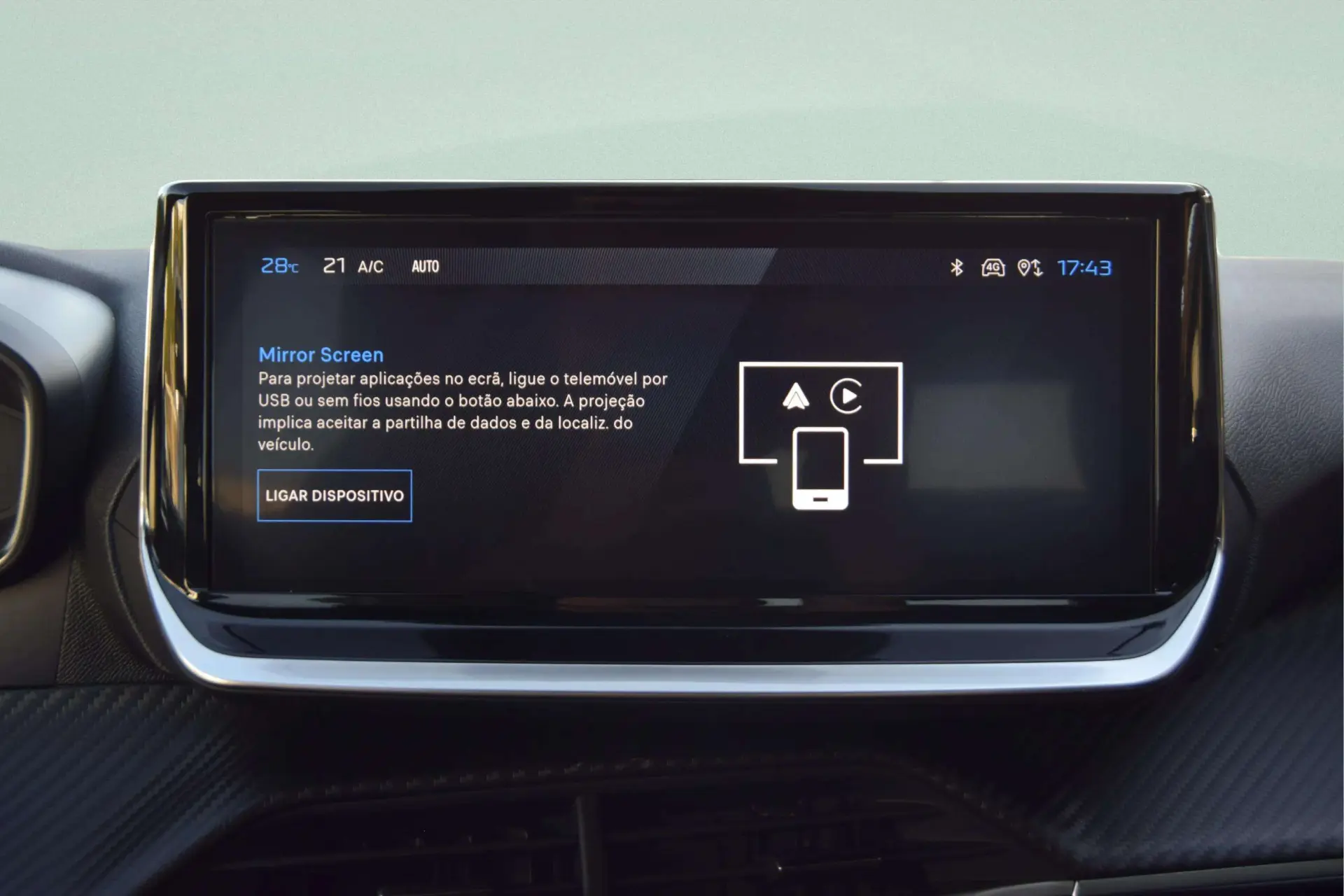 Peugeot 2008 1.2 Hybrid Allure e-DCS6 17
