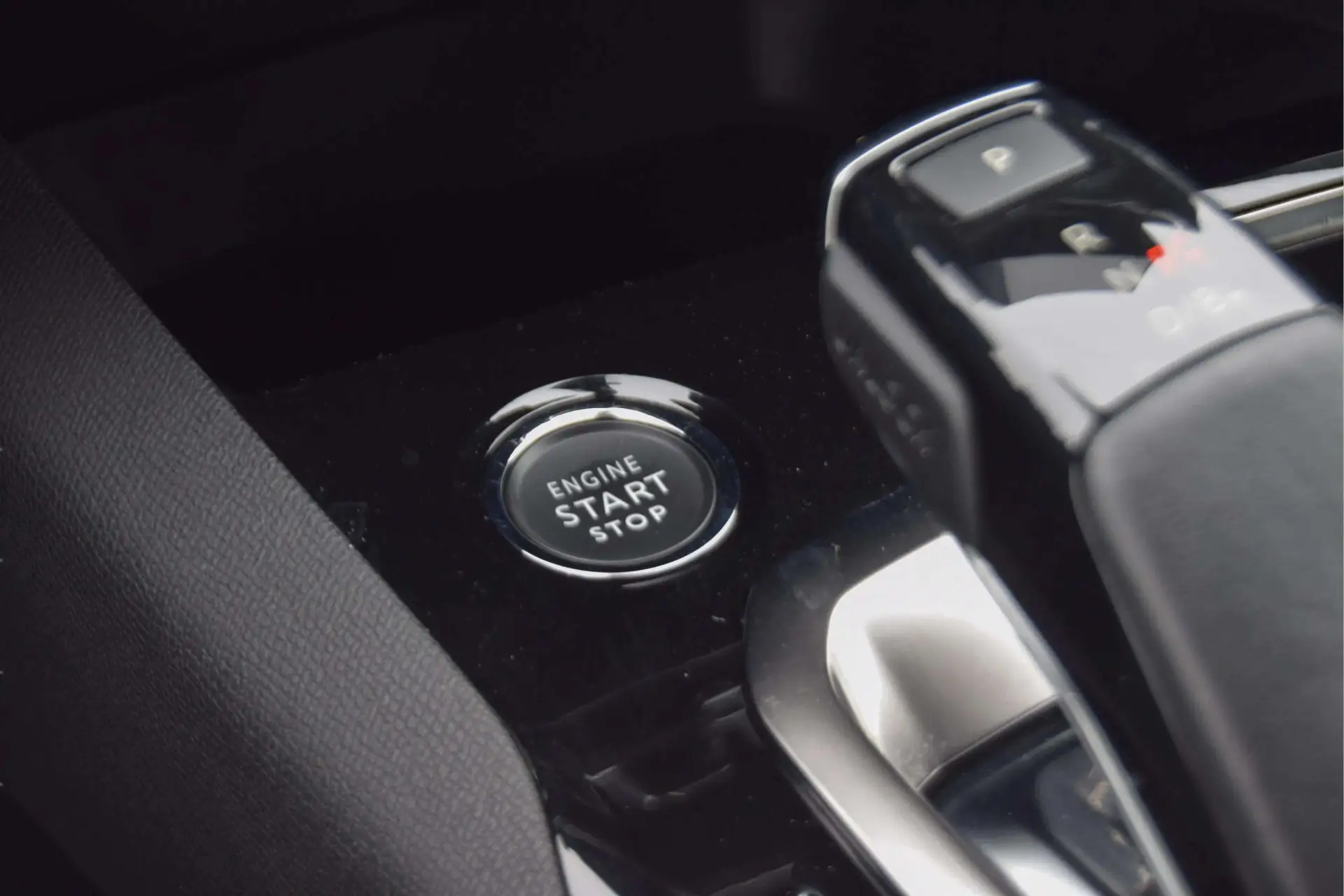 Peugeot 3008 1.6 Hybrid GT e-EAT8 25