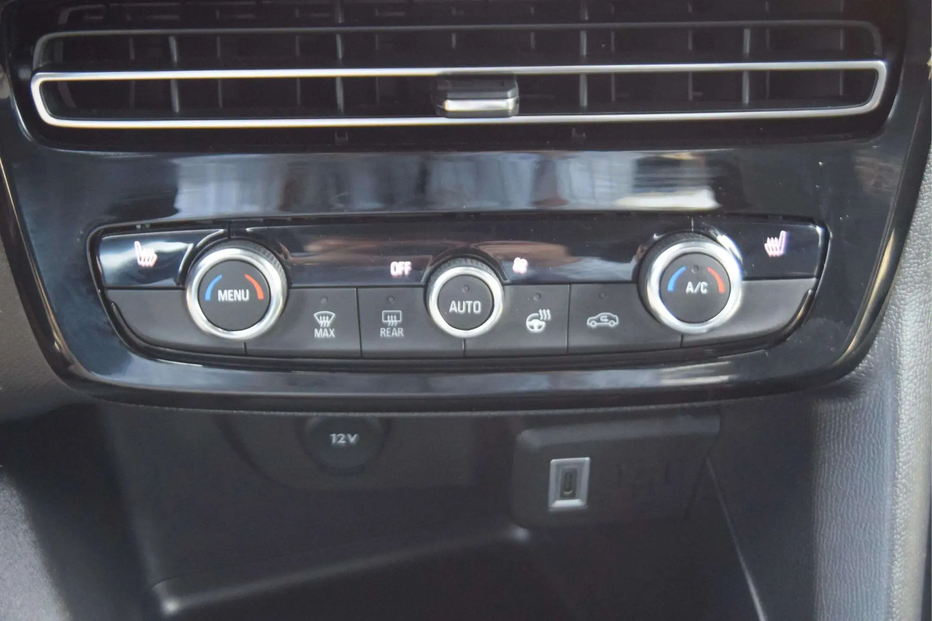 Opel Mokka 1.2 Hybrid GS eDCT 23