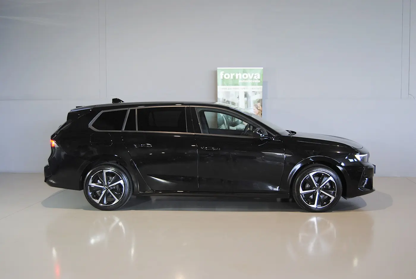 Opel Astra Sports Tourer 1.2T Hybrid GS 5