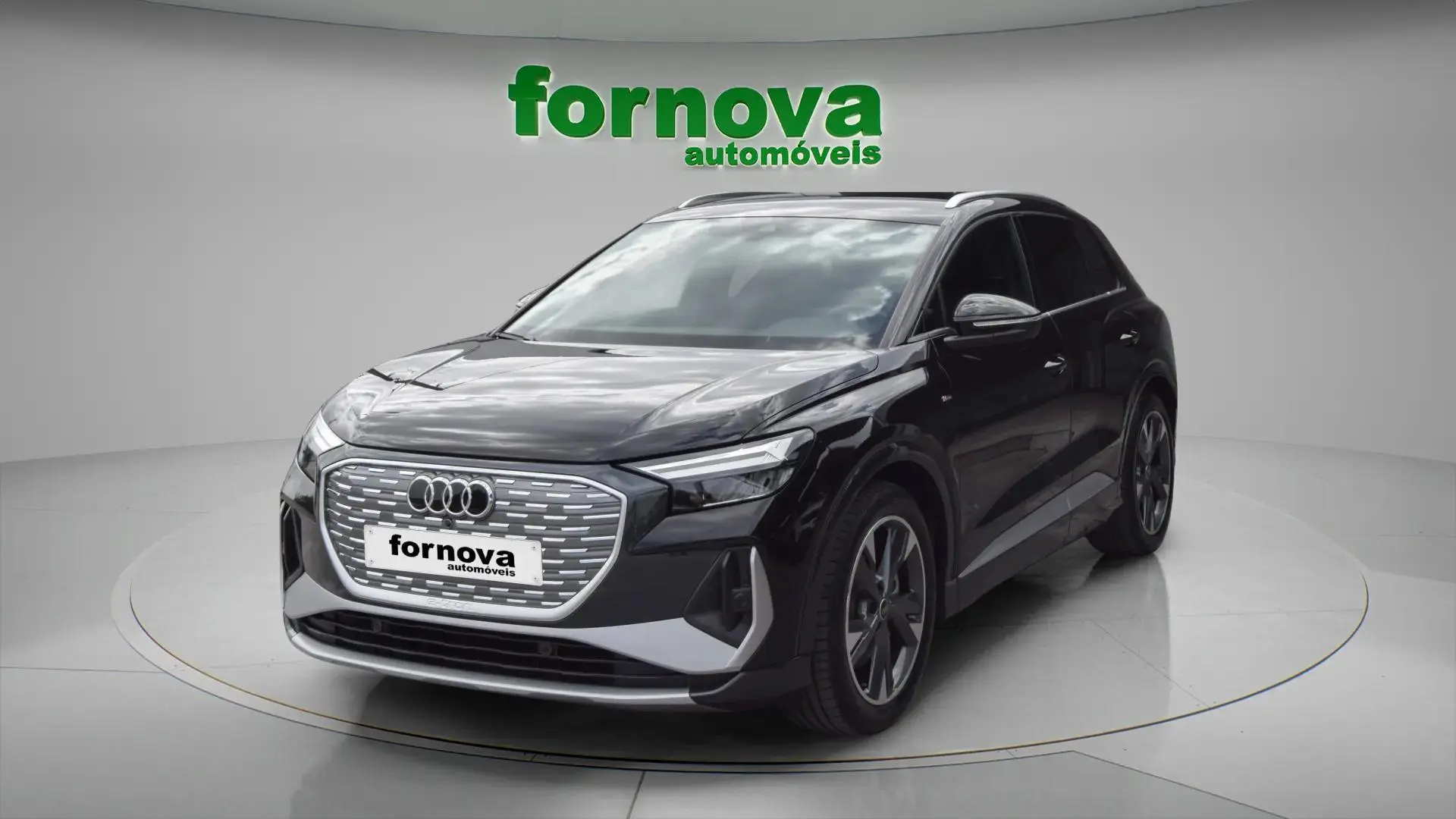 Audi Q4 e-tron 45 82 kWh SE S-Line Plus 1