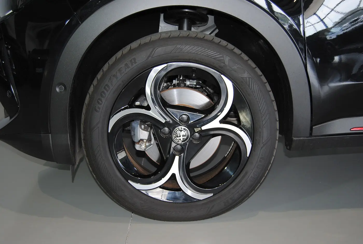 Alfa Romeo Junior 1.2 Speciale eDCT6 11