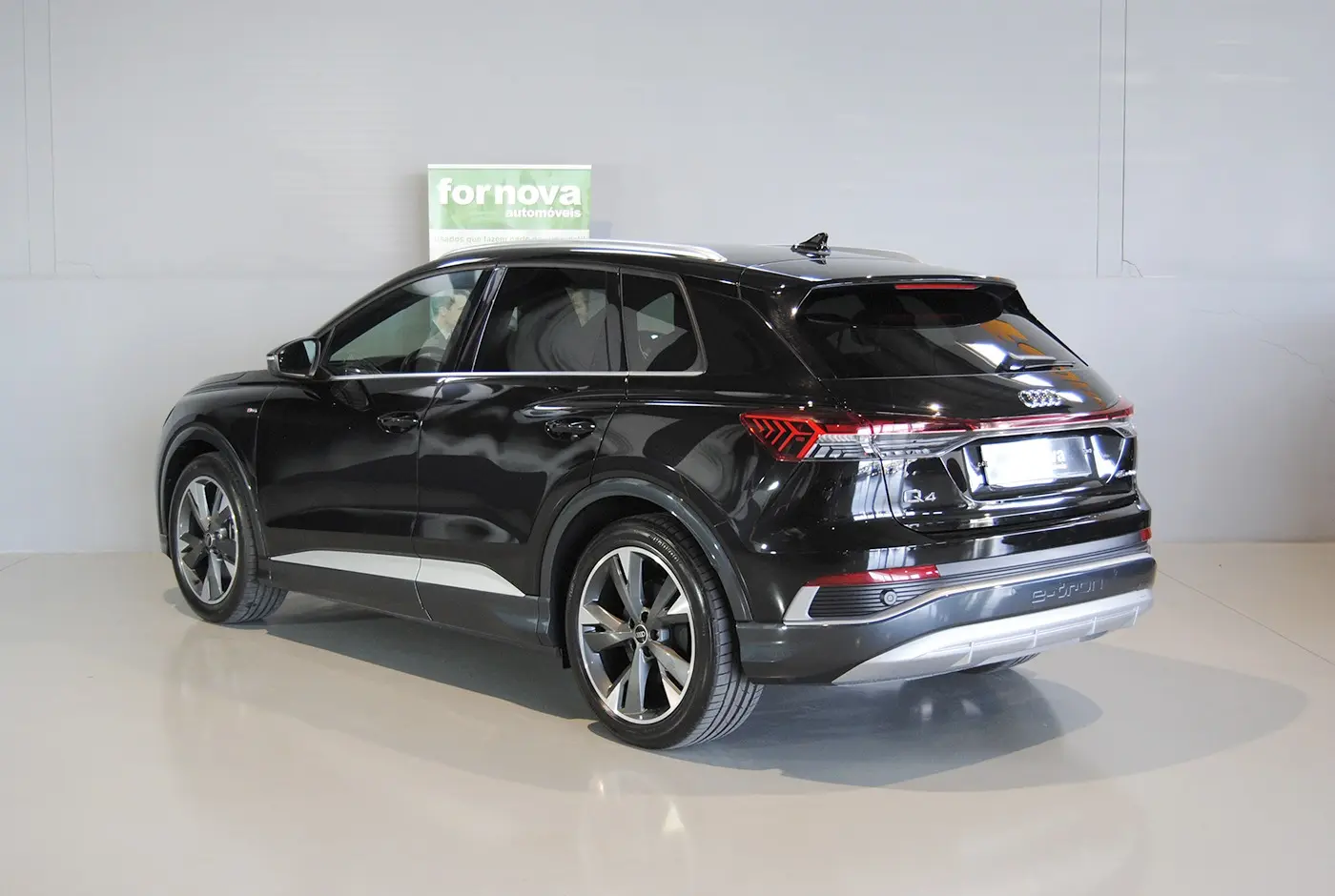 Audi Q4 e-tron 45 82 kWh SE S-Line Plus 9
