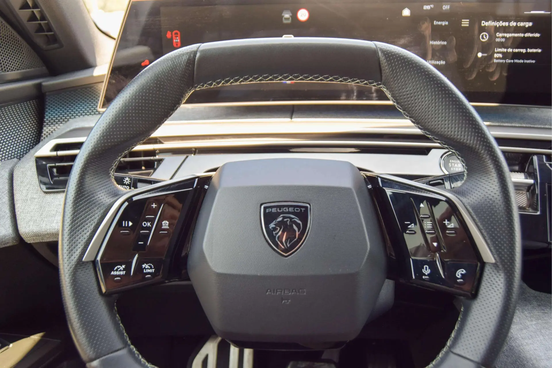 Peugeot E-3008 73 kWh GT 18