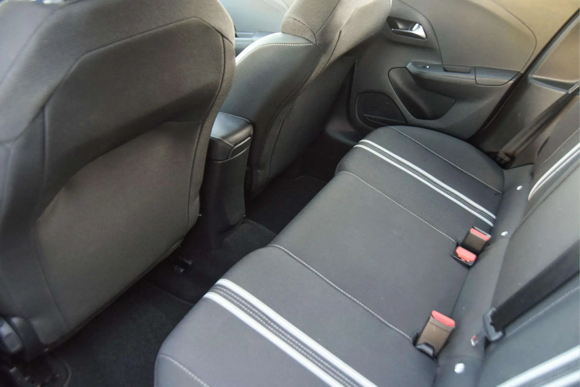 Opel Corsa 1.2 T Hybrid GS eDCT 21