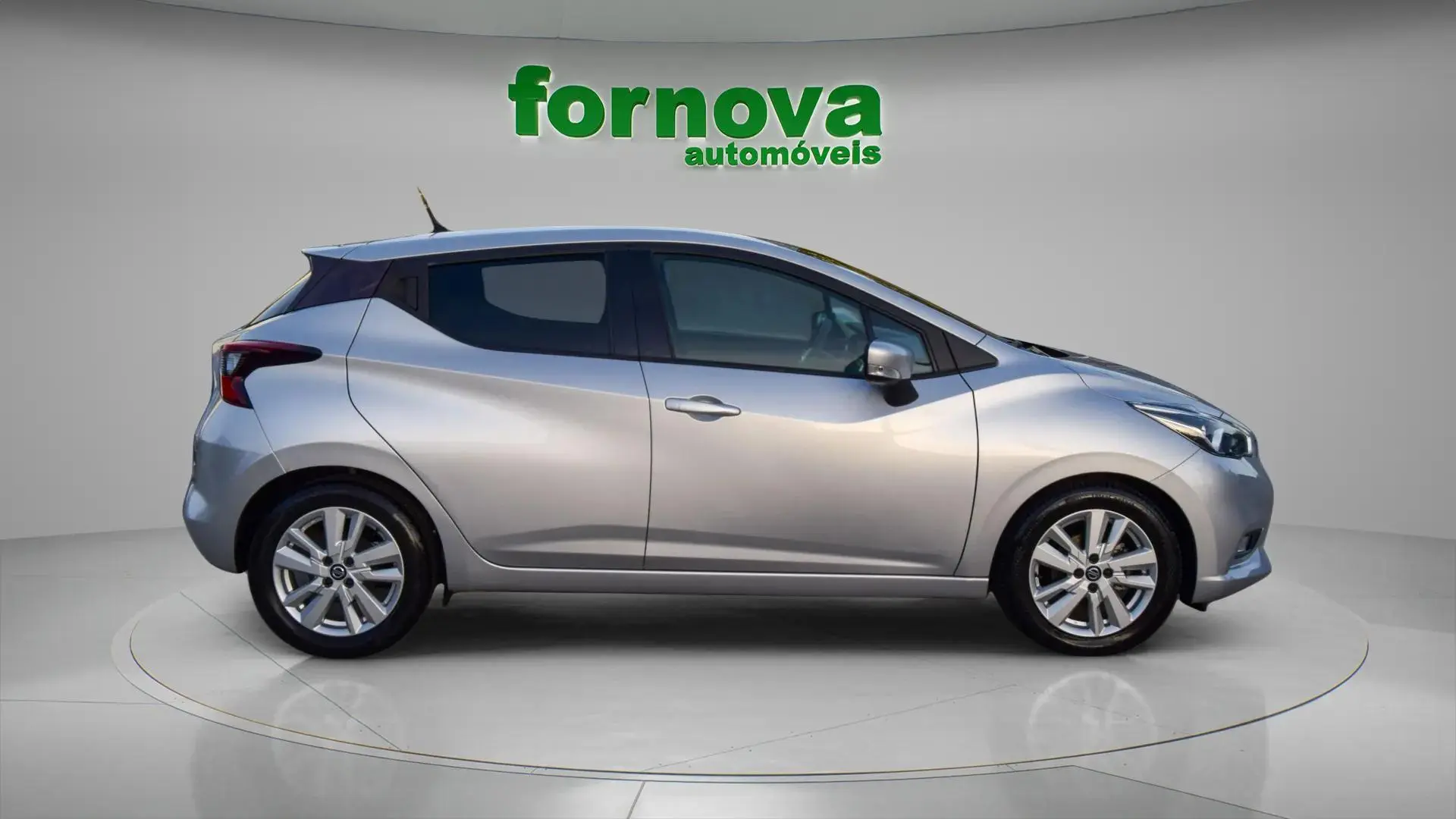 Nissan Micra 1.0 IG-T N-Connecta 4