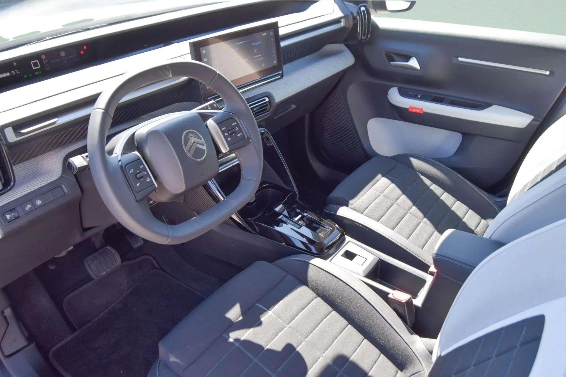 Citroen e-C3 44 kWh Autonomia Conforto Max 18