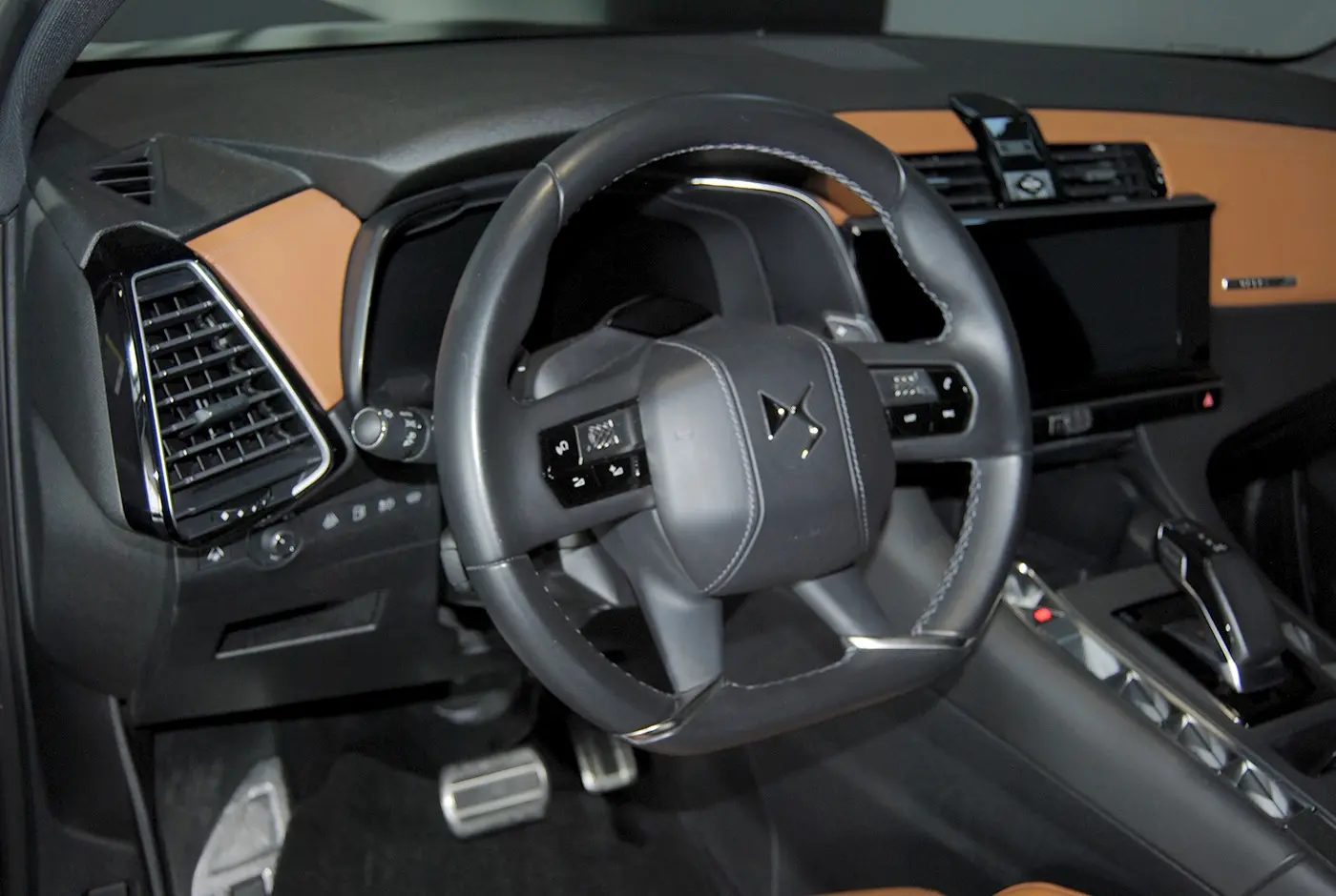 DS DS7 Crossback E- Tense 4x4 Opera 17