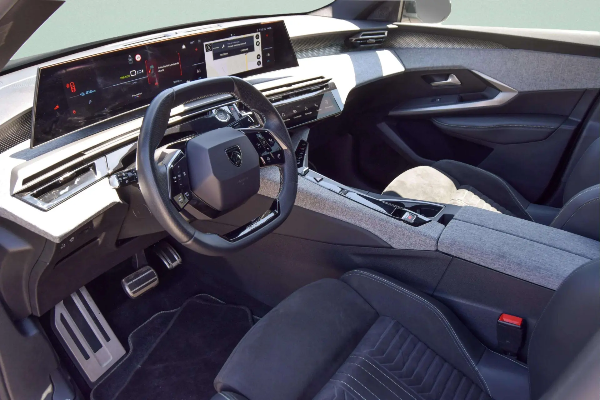 Peugeot E-3008 73 kWh GT 47