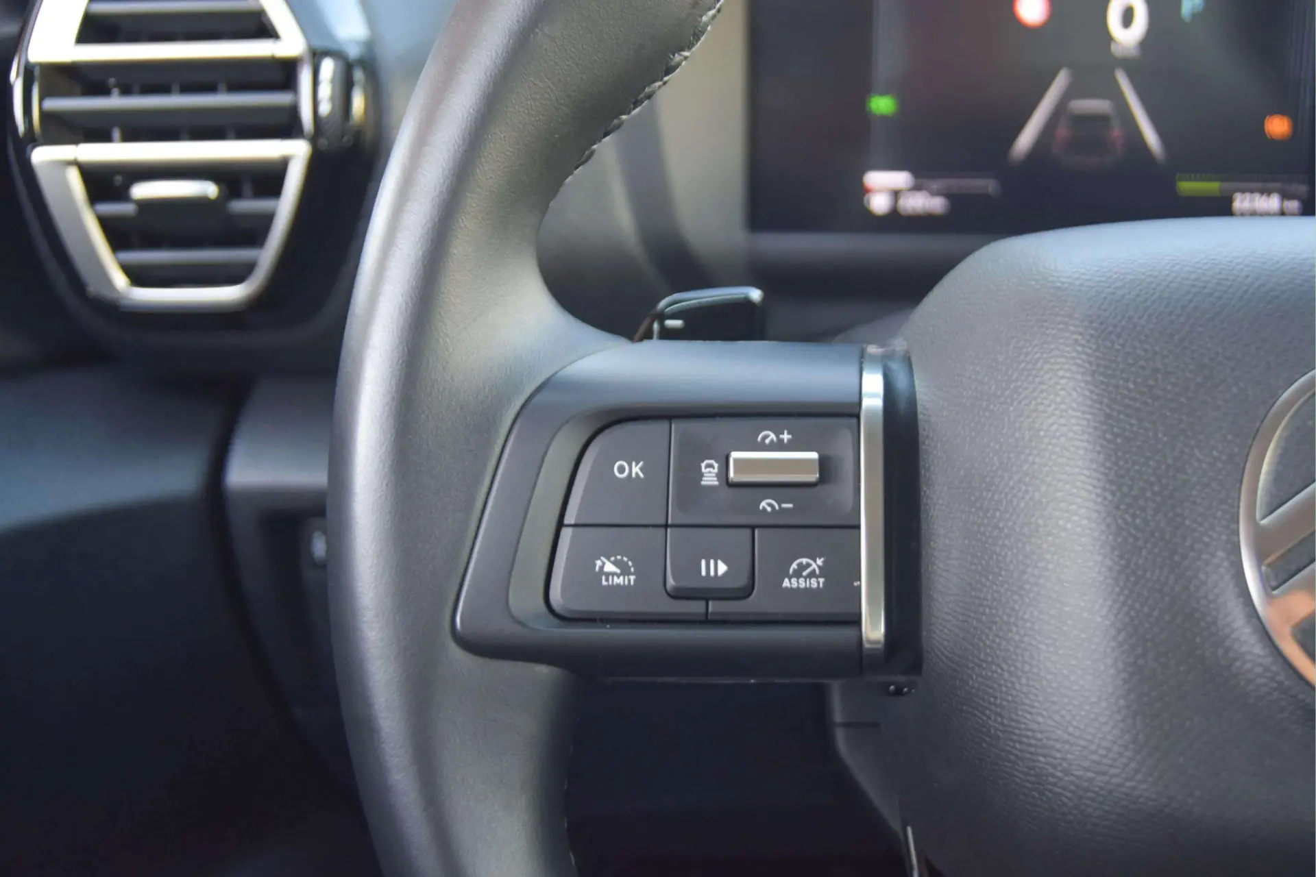 Citroen C4 1.2 Hybrid Plus e-DSC6 18