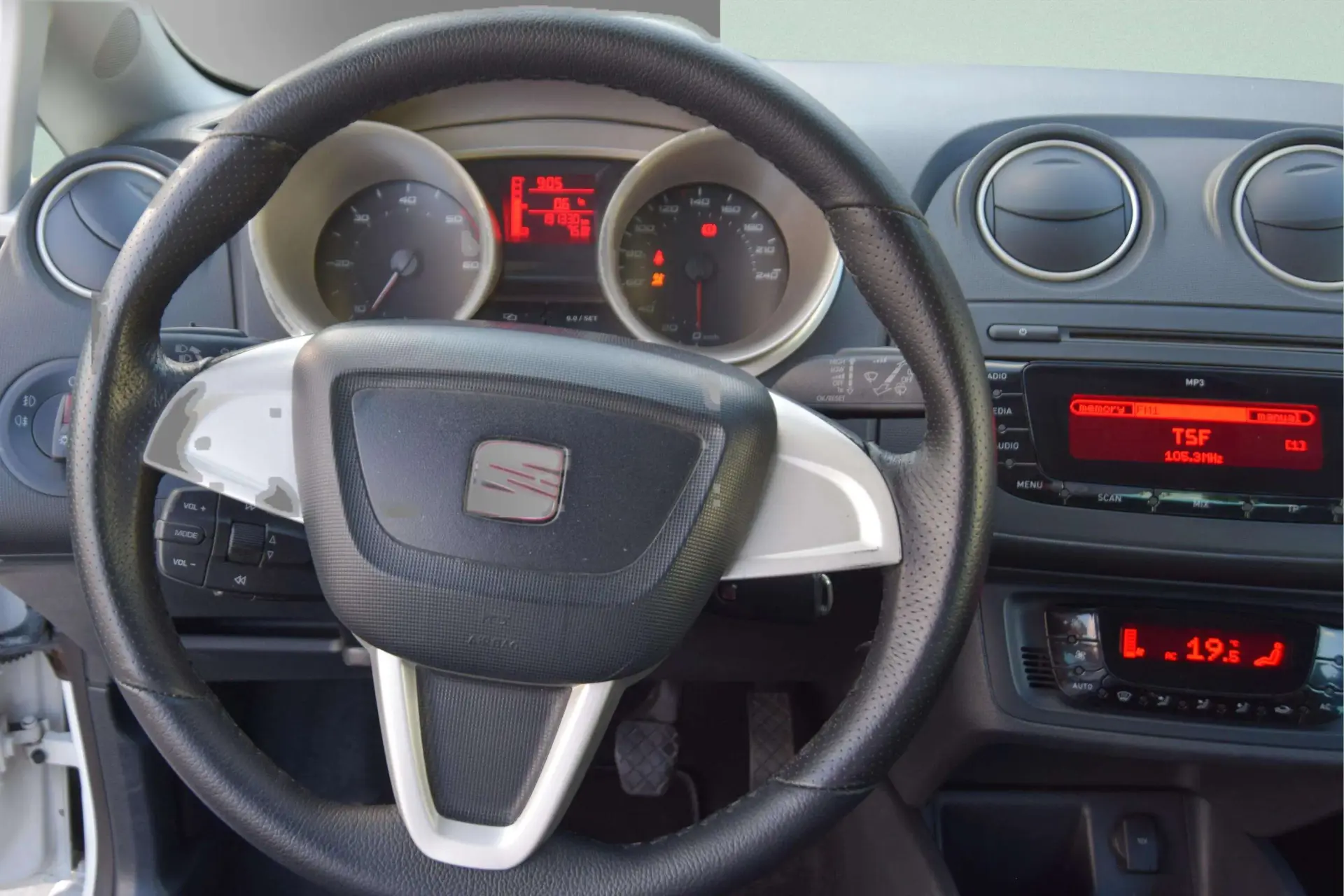 SEAT Ibiza 1.6 TDI Sport DPF 17
