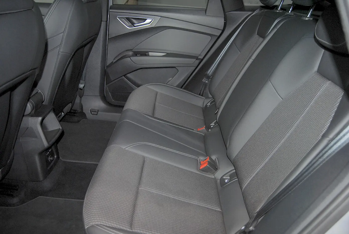 Audi Q4 Sportback e-tron 45 82 kWh SE S-Line Plus 24