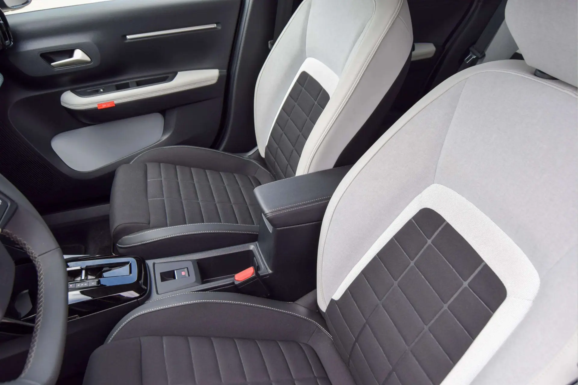Citroen e-C3 44 kWh Autonomia Conforto Max 19
