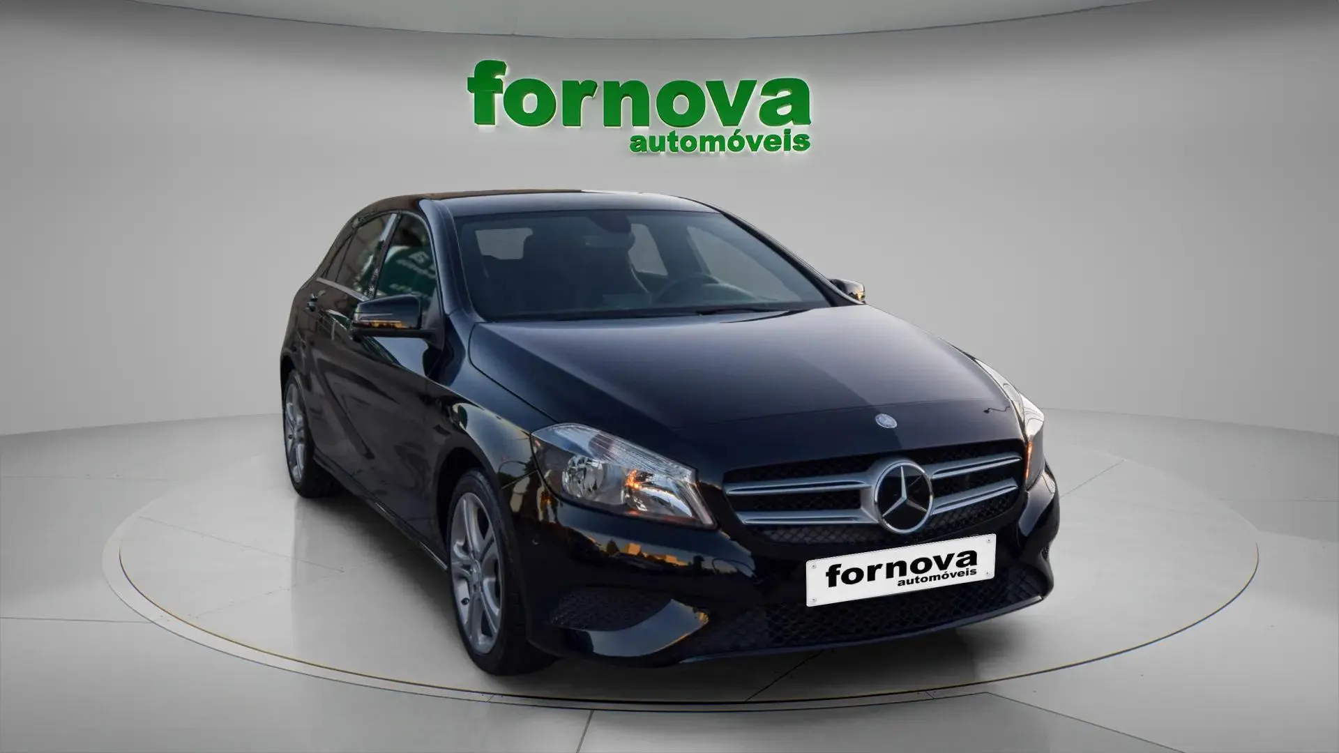 Mercedes-Benz A 180 180d Urban 3